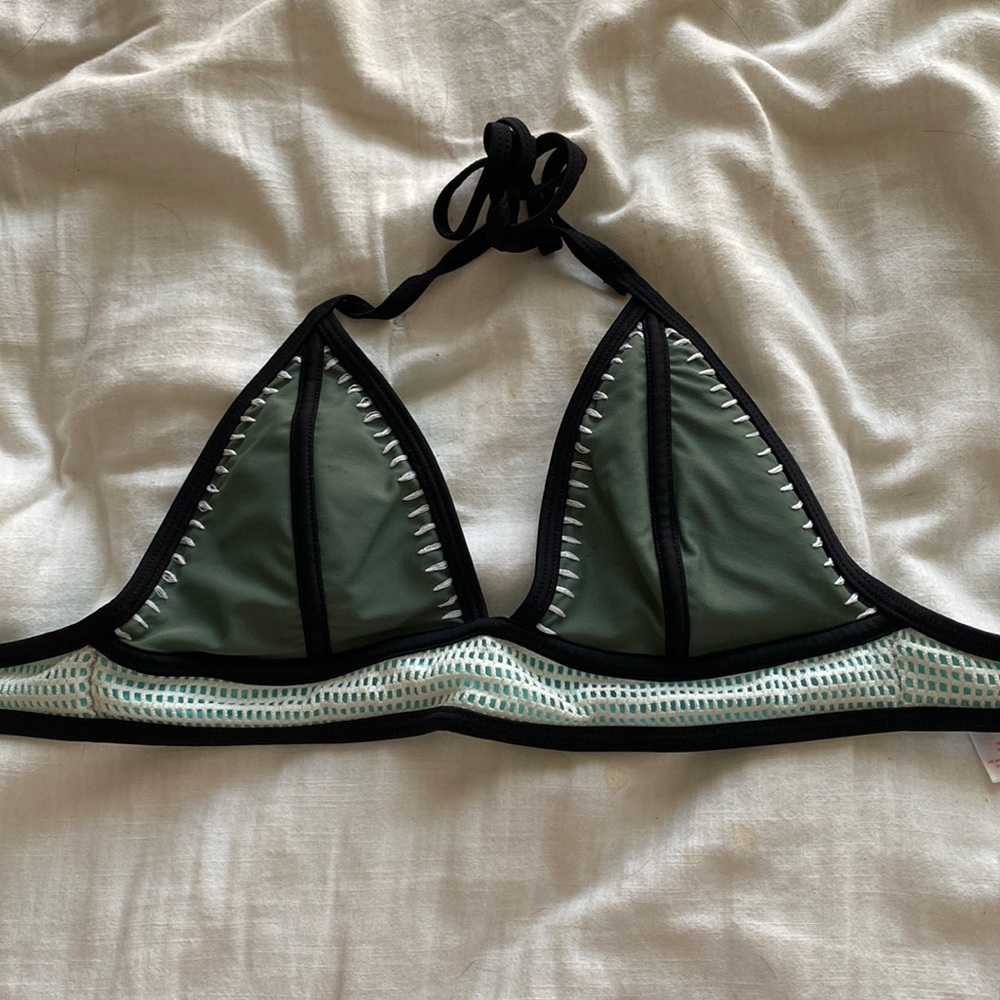 Small target bikini top